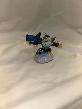 Skylanders Giants Jet-Vac Air Element Figure
